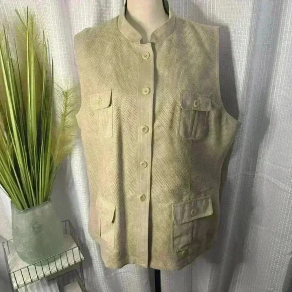 Chicos Women’s 3 US XL Beige Utility Vest Multiple Pockets Sleeveless Button Top - Picture 1 of 11